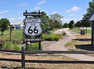 illinois/western-illinois/attraction/historic-route-66