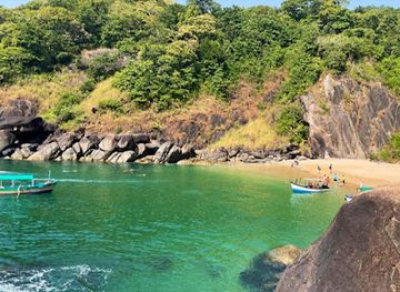 india/goa/attraction/butterfly-beach-goa