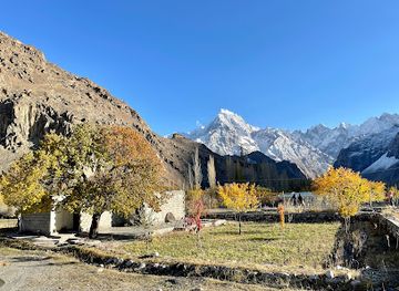 pakistan/khunjerab-pass/attraction/nazimabad-sost-hunza