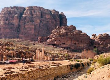 jordan/petra/attraction/nymphaeum