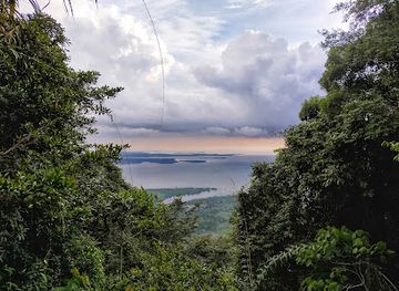 indonesia/riau/attraction/air-terjun-bintan