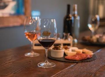 washington/seattle/attraction/fletcher-bay-winery