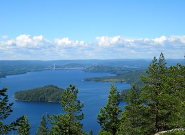 sweden/norrland/attraction/kustvandrarna-turistguide-i-hoga-kusten