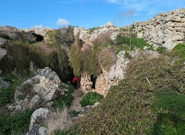 malta/buskett-gardens/attraction/ghar-il-kbir-cave-complex
