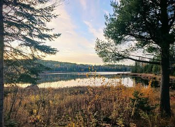 minnesota/gunflint-trail/attraction/swamper-lake-wayside-rest