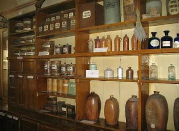 ukraine/lviv/attraction/pharmacy-museum