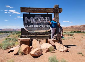 utah/moab/attraction/moab-city-sign