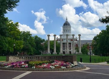 missouri/northeast-missouri/attraction/david-r-francis-quadrangle-historic-district