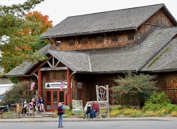 new-york/lake-placid/attraction/adirondack-experience-the-museum-on-blue-mountain-lake