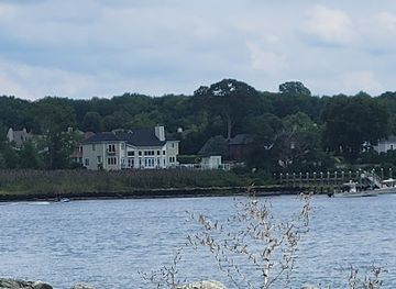 rhode-island/warwick/attraction/oakland-beach