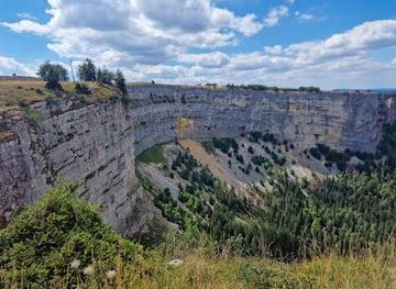 switzerland/lausanne/attraction/creux-du-van