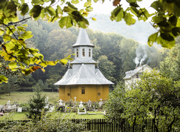 romania/moldavia/attraction/magura-ocnei-monastery