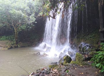 uganda/fort-portal/attraction/amabere-caves