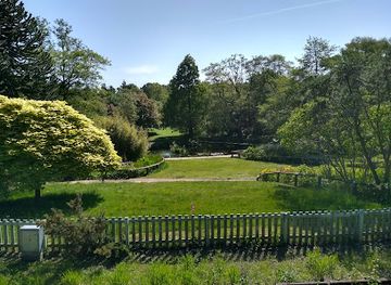 united-kingdom/leeds/attraction/golden-acre-park