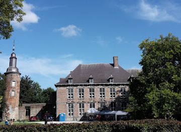 belgium/hesbaye/attraction/trazegnies-castle