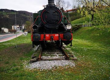 slovenia/zasavje/attraction/normalnotirna-parna-lokomotiva-62-070