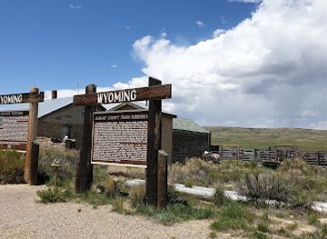 wyoming/medicine-bow-national-forest/attraction/fossil-cabin