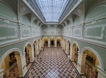 hungary/vac/attraction/museum-of-fine-arts