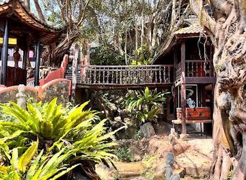 vietnam/dalat/attraction/xq-da-lat-art-house