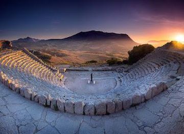 italy/palermo/attraction/parco-archeologico-di-segesta