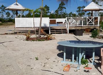 the-bahamas/abaco-islands/attraction/sunflower-farms-and-barn