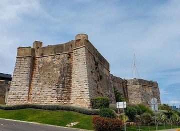 portugal/estremadura/attraction/fortress-nossa-senhora-da-luz-de-cascais
