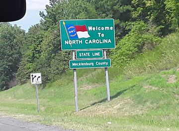 south-carolina/fort-mill/attraction/welcome-to-north-carolina-state-sign