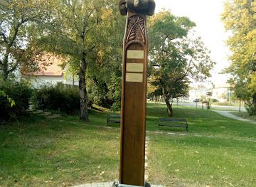 hungary/tatabanya/attraction/katolikus-emlekmu