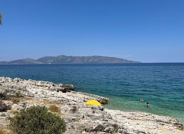 greece/kefalonia/attraction/stellatos-beach