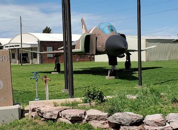 oklahoma/enid/attraction/woodring-wall-of-honor-and-veterans-park-inc