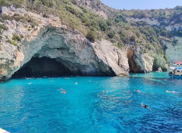 greece/paxos/attraction/Galazies-Spilies