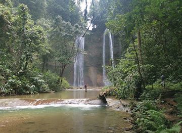 solomon-islands/malaita-province/attraction/tenaru-waterfalls