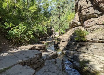 south-dakota/black-hills/attraction/devils-bathtub-trailhead