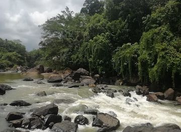 sri-lanka/ratnapura/attraction/rathmala-alle