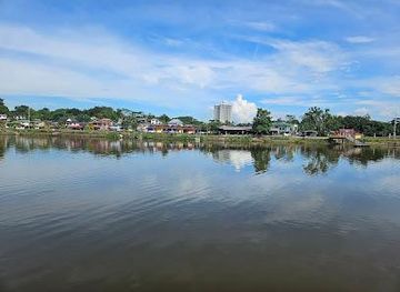 malaysia/kuching/attraction/waterfront-esplanade