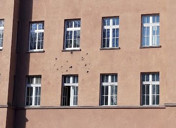 poland/lodz/attraction/slady-po-ostrzale