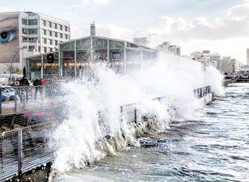 israel/tel-aviv-district/attraction/world-s-first-hebrew-carrousel