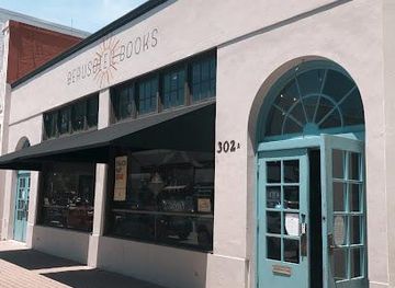 indiana/lafayette/attraction/beausoleil-books-whisper-room