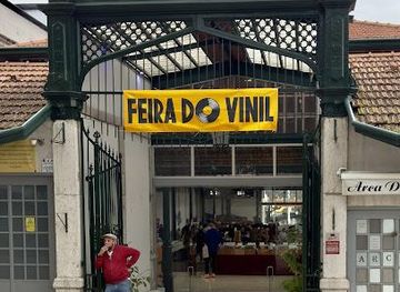 portugal/cascais/attraction/mercado-de-santa-clara