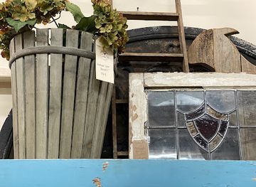 alabama/prattville/attraction/memories-vintage-market