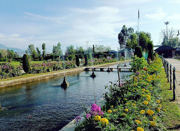 india/kashmir-valley/attraction/shalimar-bagh-mughal-garden