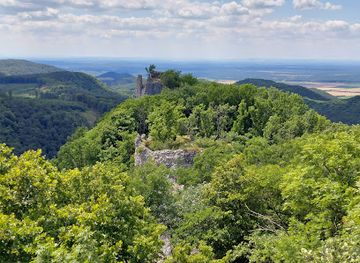 slovakia/zahorie/attraction/ostry-kamen