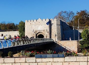 serbia/nis/stari-grad/attraction/monument-to-the-liberators-of-nis
