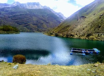 peru/huascaran-national-park/attraction/laguna-de-wicrococha