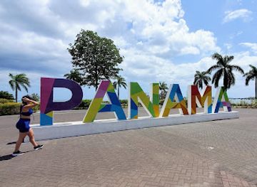 panama/colon/attraction/panama-sign-2