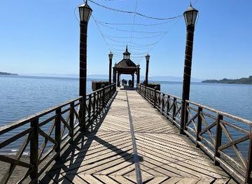chile/puerto-varas/attraction/frutillar-s-dock
