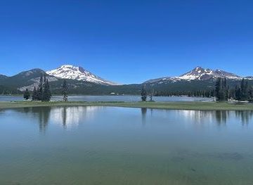 oregon/bend/attraction/sparks-lake