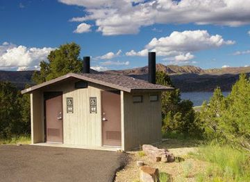 utah/flaming-gorge-national-recreation-area/attraction/cedar-springs-campground