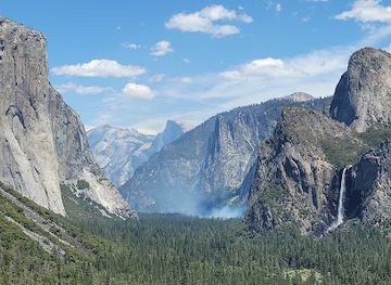 california/yosemite/attraction/tunnel-view