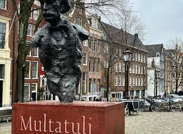 netherlands/amsterdam/attraction/multatuli-statue